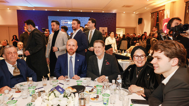 Darülaceze’de vefa gecesi