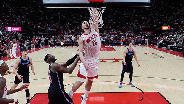 Alperen'li Rockets son saniye basketiyle kazandı!