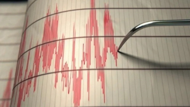 Erzurum'da peşpeşe depremler