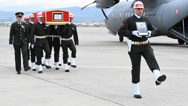 Katar'da şehit olan binbaşı Taştekin'e acı veda