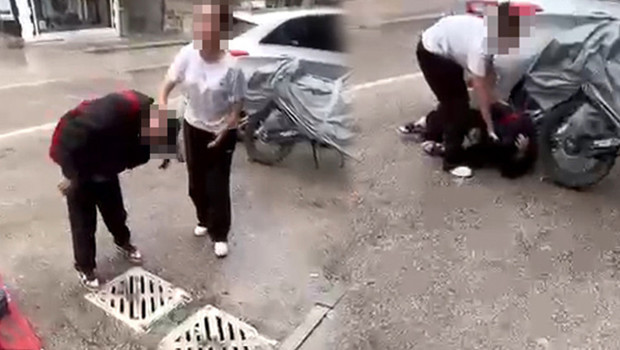 Isparta'da Kız Öğrenci Brutal Dövüşüyle Gözleri Doldurdu mu?