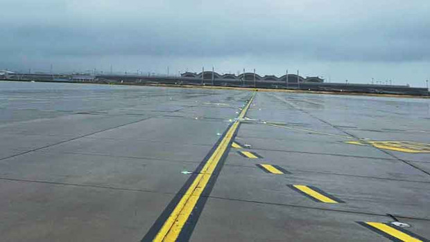 Sabiha Gökçen’de uçuşlara yağmur engeli