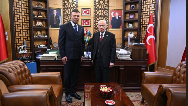 MHP'de İzzet Ulvi Yönter'in yerine Özgür Bayraktar atandı