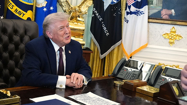 Trump'tan Korkutan Açıklama: Dünya Bedelini Ödeyebilir mi?