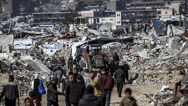 İsrail Gazze'de ateşkesi ihlal etti: Filistinlilere saldırı