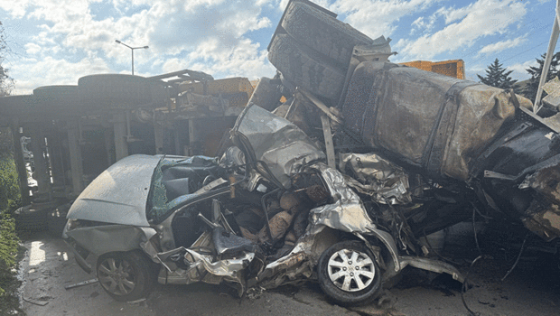 TEM'de zincirleme kaza: 2 ölü