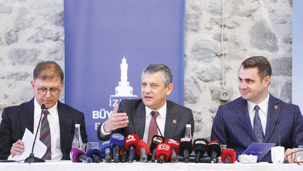 İzmir’de roman buluşması