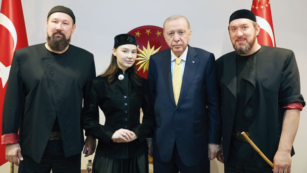 Ay Yola Külliye’de