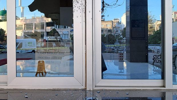 Belediye binasına ateş açan şahıs gözaltına alındı