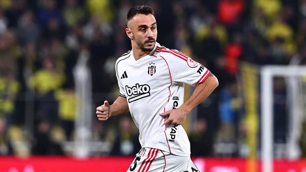 Gökhan Sazdağı'nın Derbideki Şaşırtan Performansı Rekor Kırdı!