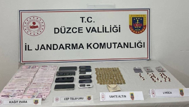 4 kişi "tarihi eser" diyerek 202 sahte altını 560 bin liraya sattılar