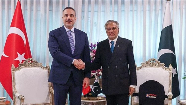 Hakan Fidan ve Muhammad Ishaq Dar'dan Barış İçin Kritik Telefon