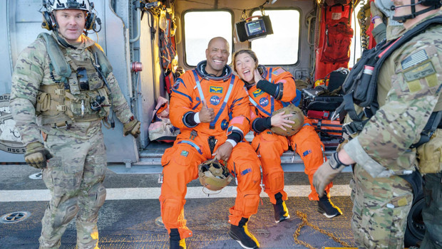 Ay yolcuları döndü... Artemis II 10 günlük uzay turunu başarıyla tamamlandı