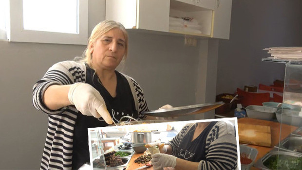 Hatay'ın Kadriye Abla'sı 90 TL'lik Nohut Dürümüyle Damakları Şaşırttı!