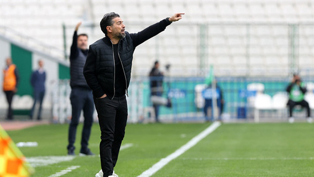 İlhan Palut: 'Önemli bir üç puandı!'