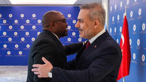 Dışişleri Bakanı Hakan Fidan, Botsvana Uluslararası İlişkiler Bakanı Phenyo Butale ile görüştü