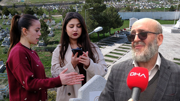 Mezarlardaki detay tartışma konusu oldu | Şehitlerin kabri ile sivillerin kabri farklı... 'Kazdıkları sırada yapılan hata sebep oluyor'