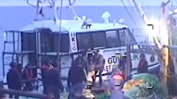 Denizde uyuşturucu operasyonu: 200 kilogram skunk ele geçirildi