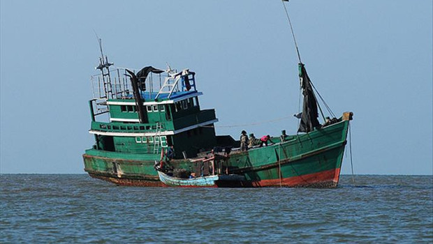 Arakanlı Müslümanları taşıyan tekne alabora oldu: 250 kayıp