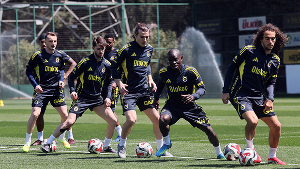 Fenerbahçe'nin Konyaspor maçı kamp kadrosu belli oldu!