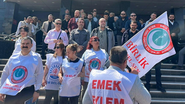 Buca Belediyesi'ndeki memurların iş bırakma eylemi 6'ncı gününde... 'En büyük reklam, hakkı zamanda ödenen mutlu emekçilerdir'