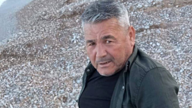 Elektrik direğine çarpan motosiklet sürücüsü hayatını kaybetti