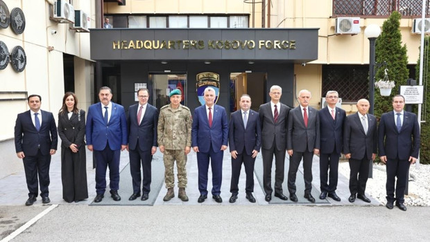 Bakan Bolat’tan Kosova’da KFOR Karargahı’na ziyaret