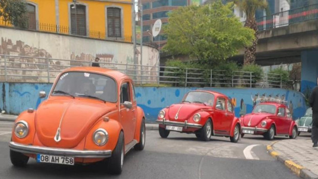 Trabzon'da 23 Nisan kutlaması: Vosvoslar çocuklar için sürdü