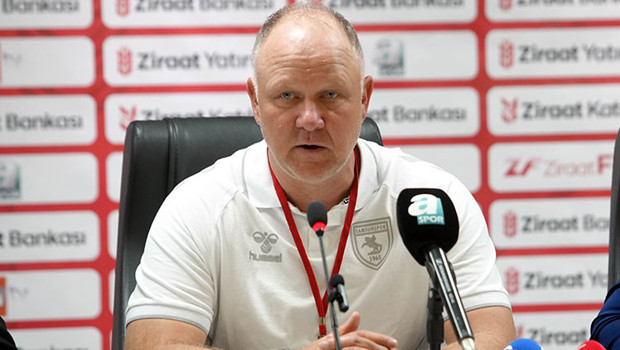 Samsunspor Yardımcı Antrenörü Sebastian Hahn'dan hakem isyanı: 'Böyle yöneteceğini bilmiyorduk!'