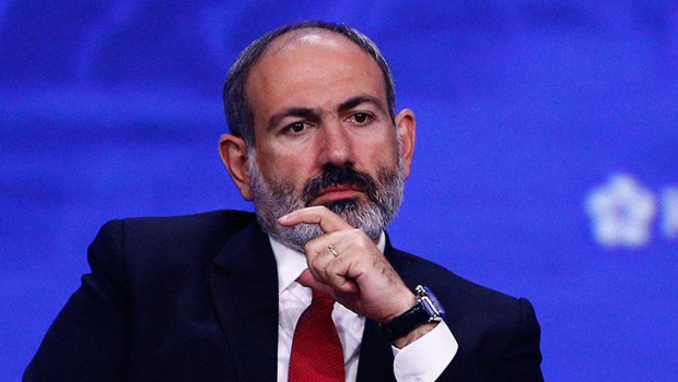 Ermenistan Başbakanı Paşinyan, Erivan'da Türk bayrağının yakılmasını kınadı