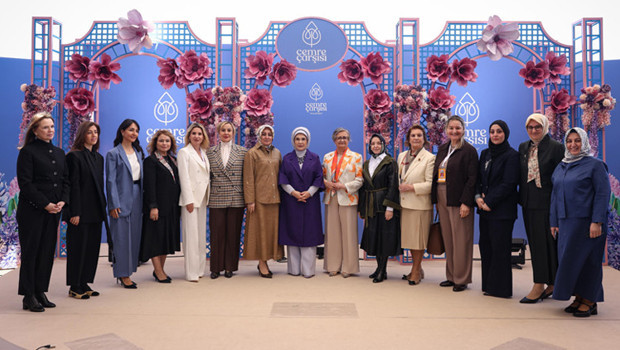 Cemre Çarşısı’nın kapıları iyiliğe açıldı