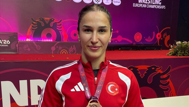 Milli güreşçi Buse Tosun Çavuşoğlu bronz madalya kazandı!