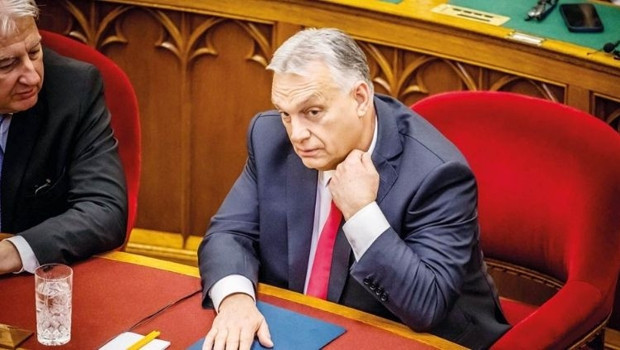 Orban meclise girmeyecek