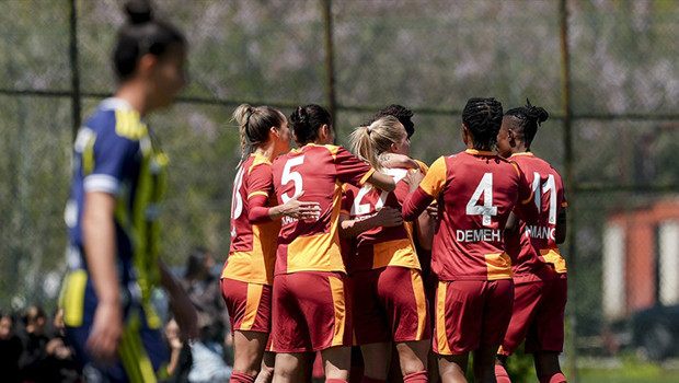 Kadınlar derbisinde de kazanan Galatasaray!