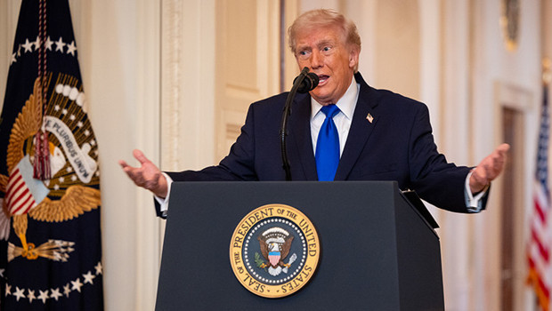 ABD, Trump'ın görselinin yer aldığı pasaportlar basacak