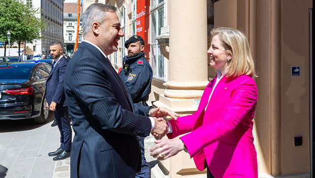 Dışişleri Bakanı Hakan Fidan, Avusturya Federal Avrupa ve Uluslararası İşler Bakanı Meinl-Reisinger ile görüştü