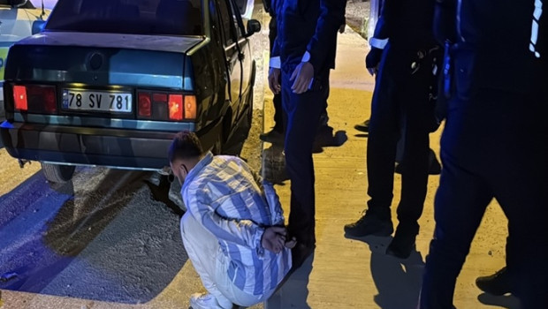 ‘Dur’ ihtarına uymayan ehliyetsiz alkollü sürücüye 446 bin TL ceza