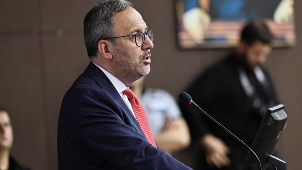 AK Parti İzmir Milletvekili Mehmet Muharrem Kasapoğlu Kamu Yönetimi öğrencileriyle buluştu