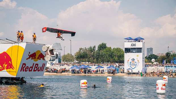 Red Bull Uçuş Günü’ne bir ayda yoğun ilgi