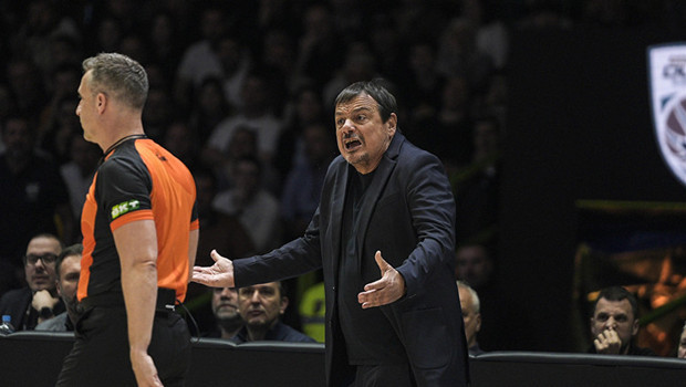 Ergin Ataman: 'Başkanımız Dimitris Giannakopoulos’u tutuklamaya çalışıyorlar!'