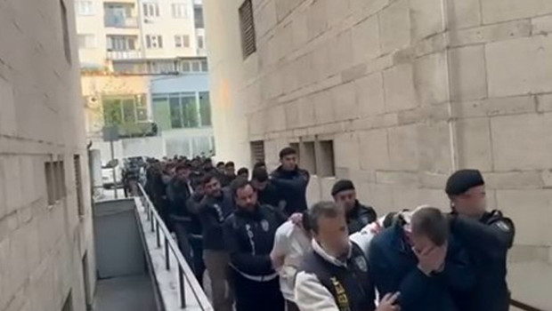 Bursa'da 3,8 milyar liralık yasa dışı bahis operasyonu: 22 kişi tutuklandı