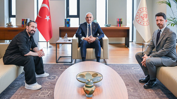 Kültür ve Turizm Bakanı Ersoy, Doğukan Manço ile görüştü