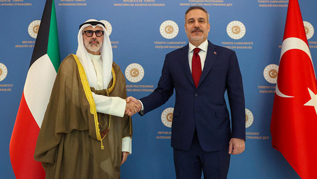 Dışişleri Bakanı Hakan Fidan, Kuveytli mevkidaşı Al-Sabah ile görüştü