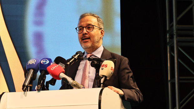 AK Parti İzmir Milletvekili Kasapoğlu: Kılık kıyafete bakarak değil, üretimle, gayretle alın teriyle yürüyoruz
