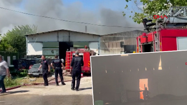 Son dakika... Antalya'da firma deposunda yangın: Ekipler müdahale ediyor