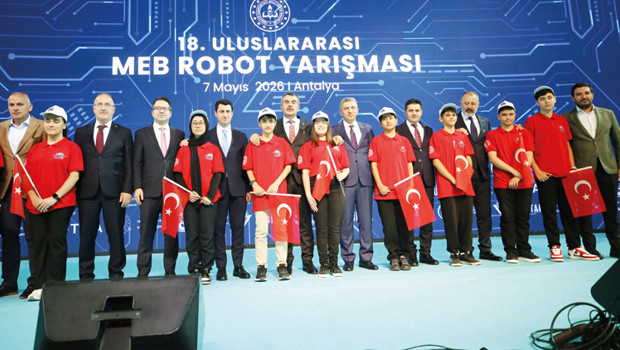 Bakan Tekin Robot Yarışması’nda konuştu: 100 öğrenciden 41’i mesleki eğitim alıyor