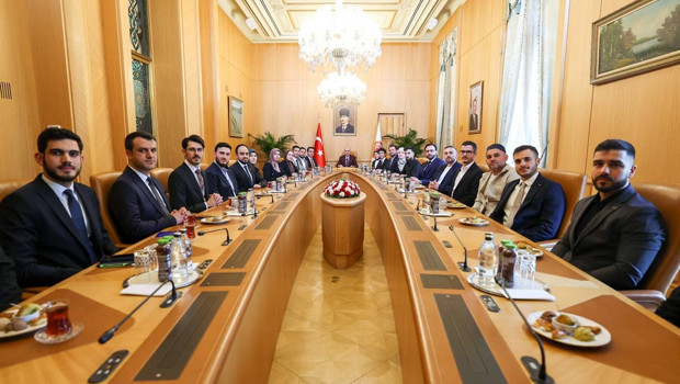 TBMM Başkanı Kurtulmuş'tan Gençlere Güçlü Türkiye Mesajı