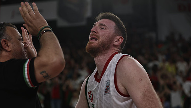 Karşıyaka Basketbol, son saniyede ligde kaldı!