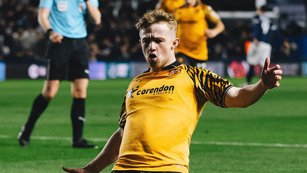 Hull City Premier Lig için finalde!
