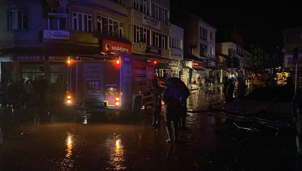 Samsun'da sağanak sonrası oluşan selde hafif yaralanan 12 kişi hastaneye kaldırıldı
